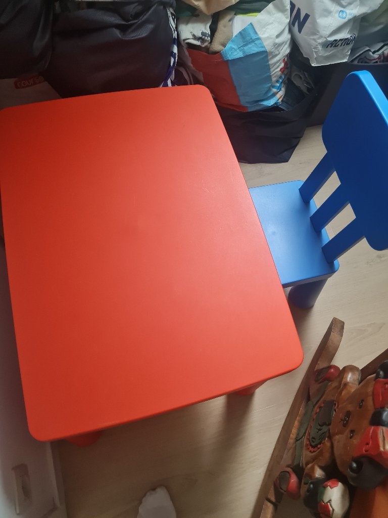 tafel met een stoel, Kinderen en Baby's, Ophalen, Gebruikt