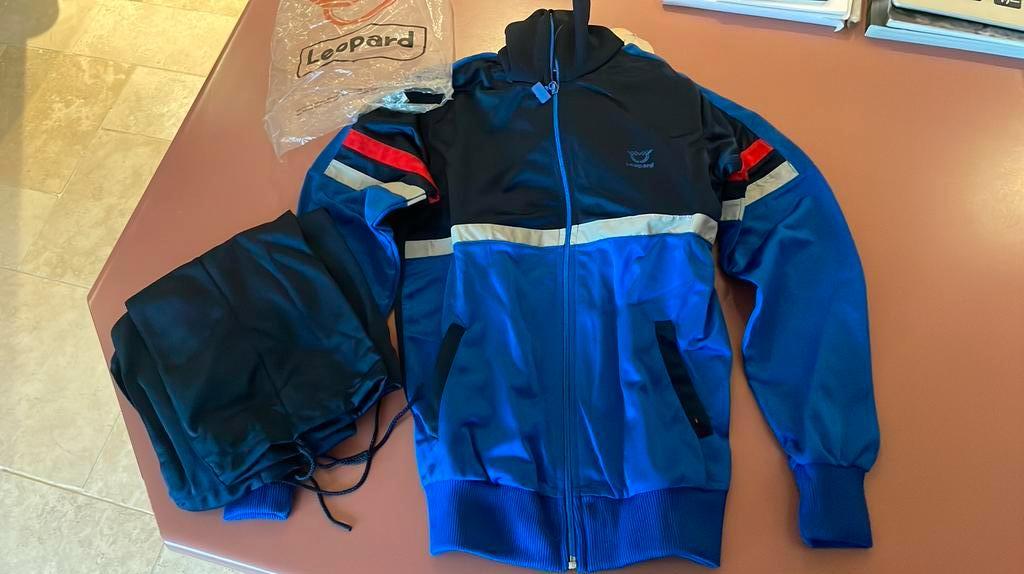 Kinderkleding maat 176, Enlèvement ou Envoi, Neuf, Vêtements de sport ou Maillots de bain