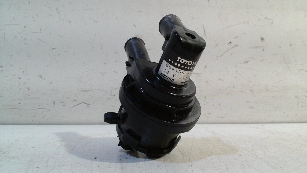 Waterpomp Toyota RAV4, Auto-onderdelen, Motor en Toebehoren, Toyota, Lexus, Gebruikt, Herkomst onderdeel bekend, 12 maanden garantie