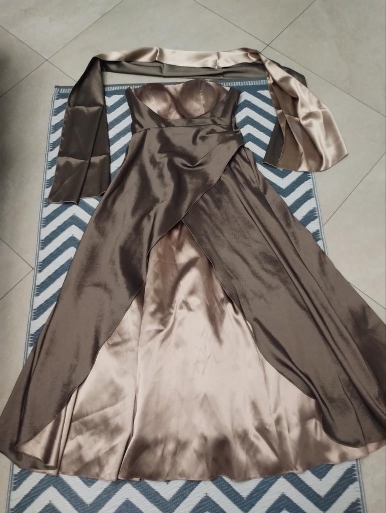Robe cérémonie 40-42, Kleding | Dames, Carnavalskleding en Feestkleding, Ophalen