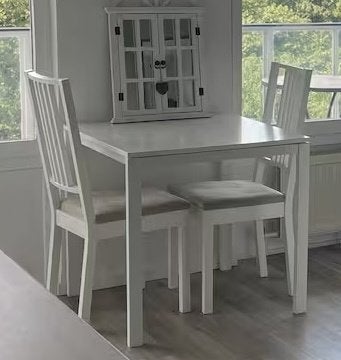 Witte eettafel klein + 2 stoelen, Huis en Inrichting, Tafels | Eettafels, Ophalen, 50 tot 100 cm, 50 tot 100 cm, Zo goed als nieuw