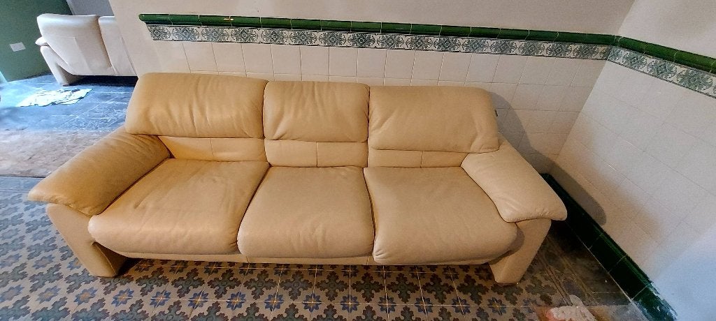 Salon cuir 3+2 +2 poufs, Quatre personnes ou plus, Banc droit, Enlèvement, Utilisé