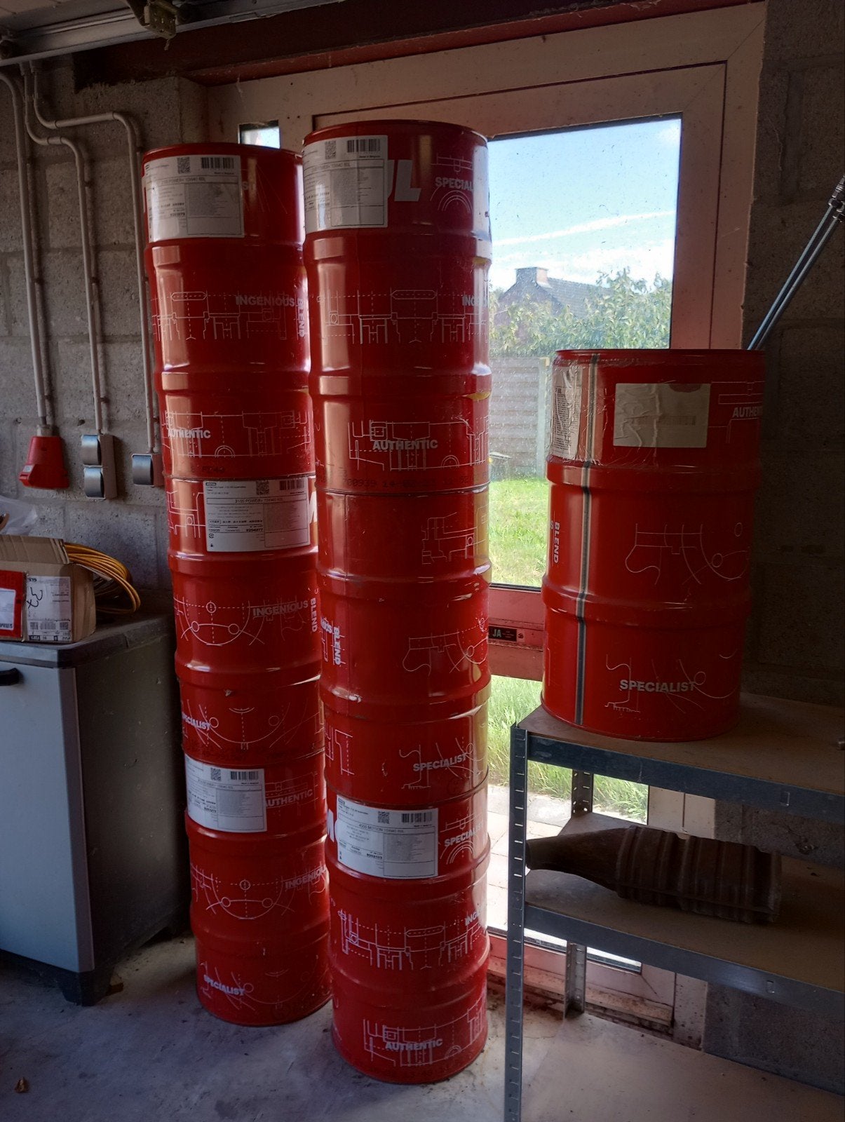 Motul olievaten 60 liter 7 stuks, Ophalen, Gebruikt