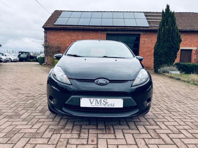 Ford Fiesta 1.25 Benzine * Garantie * Airco *, Auto's, Voorwielaandrijving, Euro 5, Stof, 4 cilinders