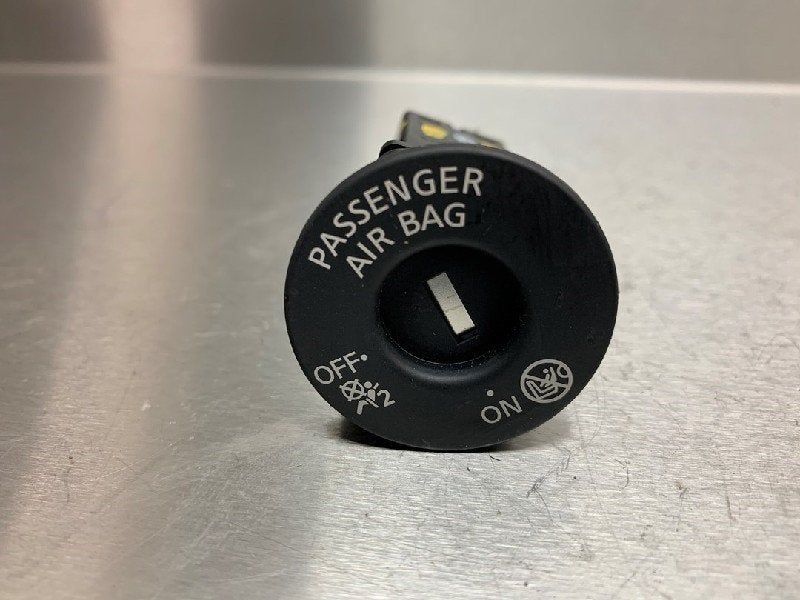 VEROUILLAGE AIRBAG Nissan Qashqai (J11) (01-2013/-), Utilisé, Nissan