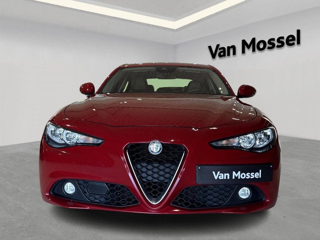Alfa Romeo Giulia 2.0 TB 200 Atx Super AUTO, Auto's, Automaat, 4 cilinders, 164 g/km, Bedrijf