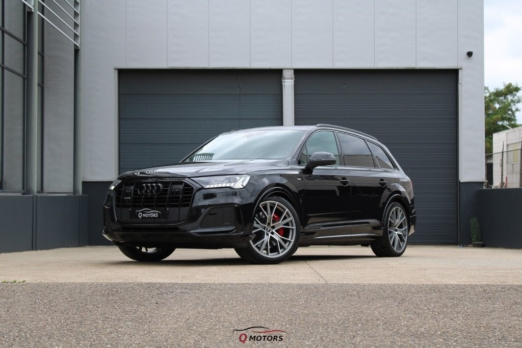 Audi Q7 55 TFSi E S line/PANO/ACC/LED/CAMERA/B&O/HUD, Auto's, Audi, Automaat, 2995 cc, Zwart, Leder