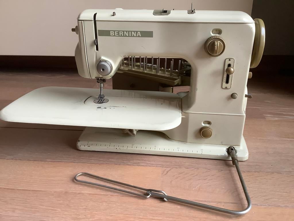 Naaimachine merk Bernina 531-1 met koffer.Werkt nog., Antiquités & Art, Antiquités | Machines à coudre, Enlèvement