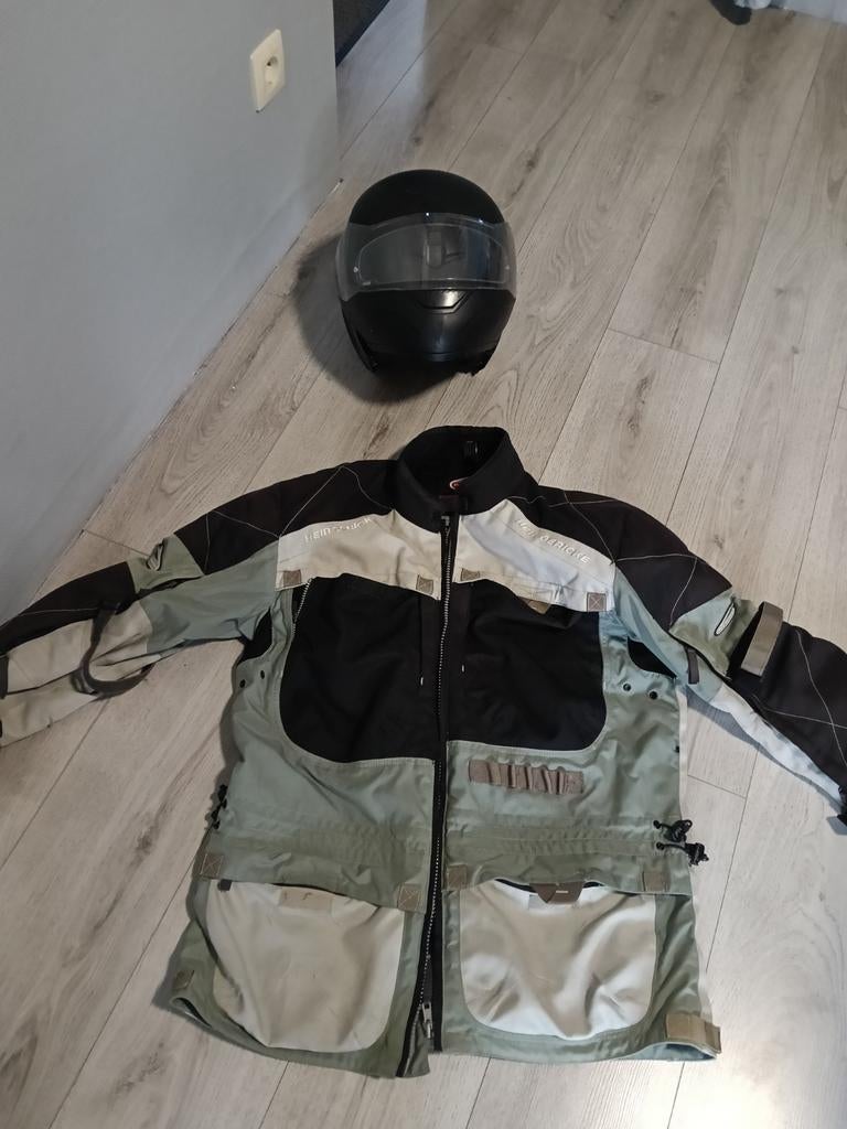 Veste moto scooter et casque, Enlèvement