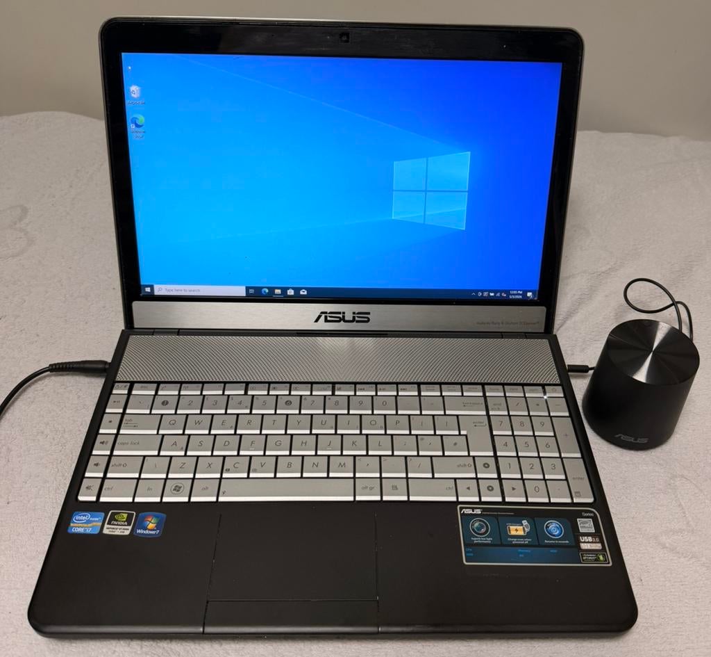 Laptop i7 - 8GB ram - 2 GB Nvidia en Extra Asus soundbass, Computers en Software, Ophalen, Zo goed als nieuw