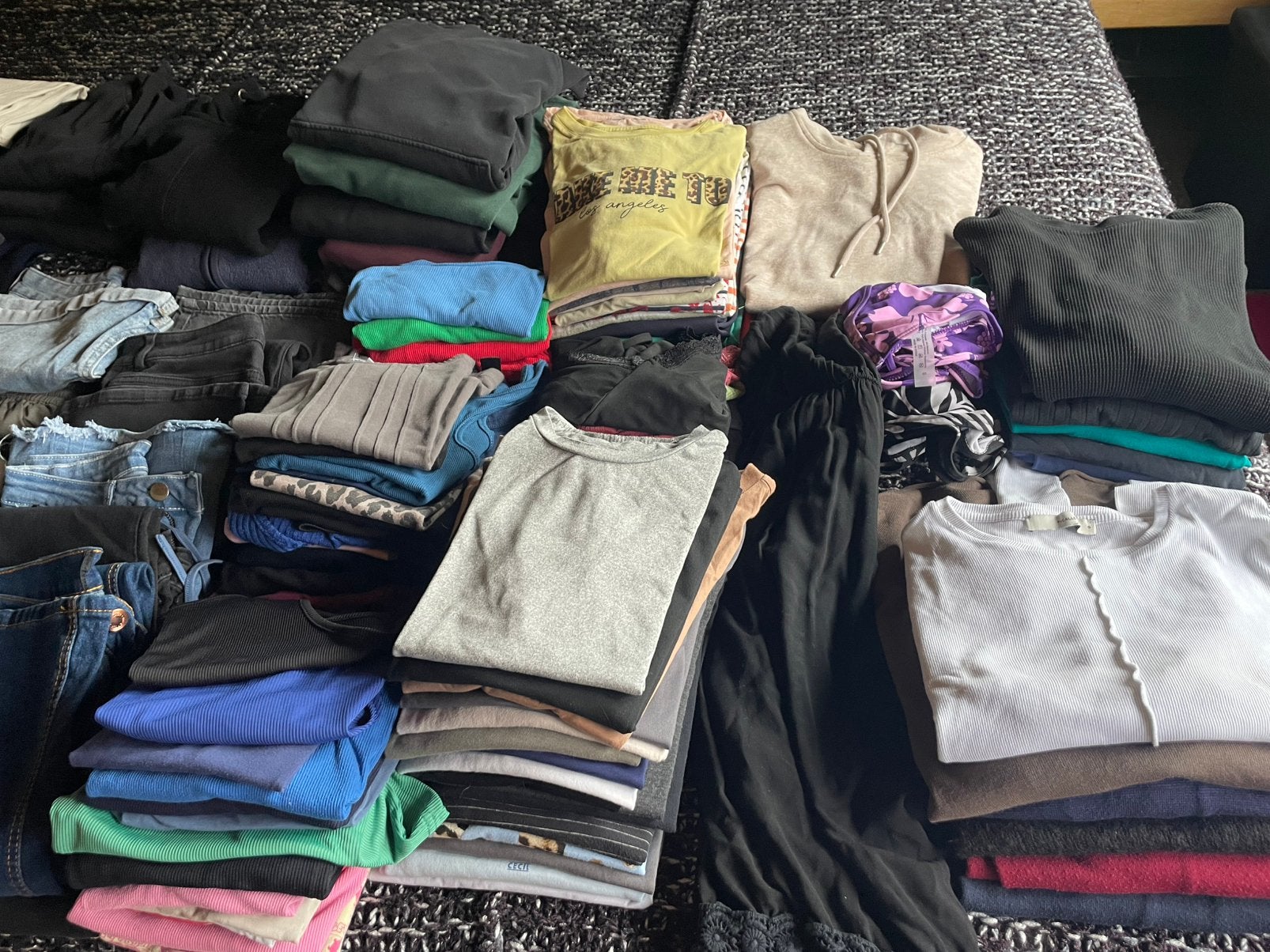 Tienerkledij meisje pakket maat 34 -40, Vêtements | Femmes, Packs de vêtements pour femmes, Enlèvement, Porté, Taille 34 (XS) ou plus petite