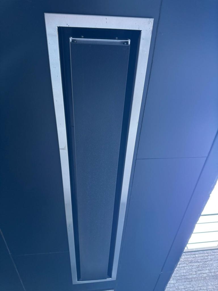 Heatstrip - Verwarmingsstrip + inbouwframe RVS, Ophalen, Zo goed als nieuw, Elektrisch, Plafond