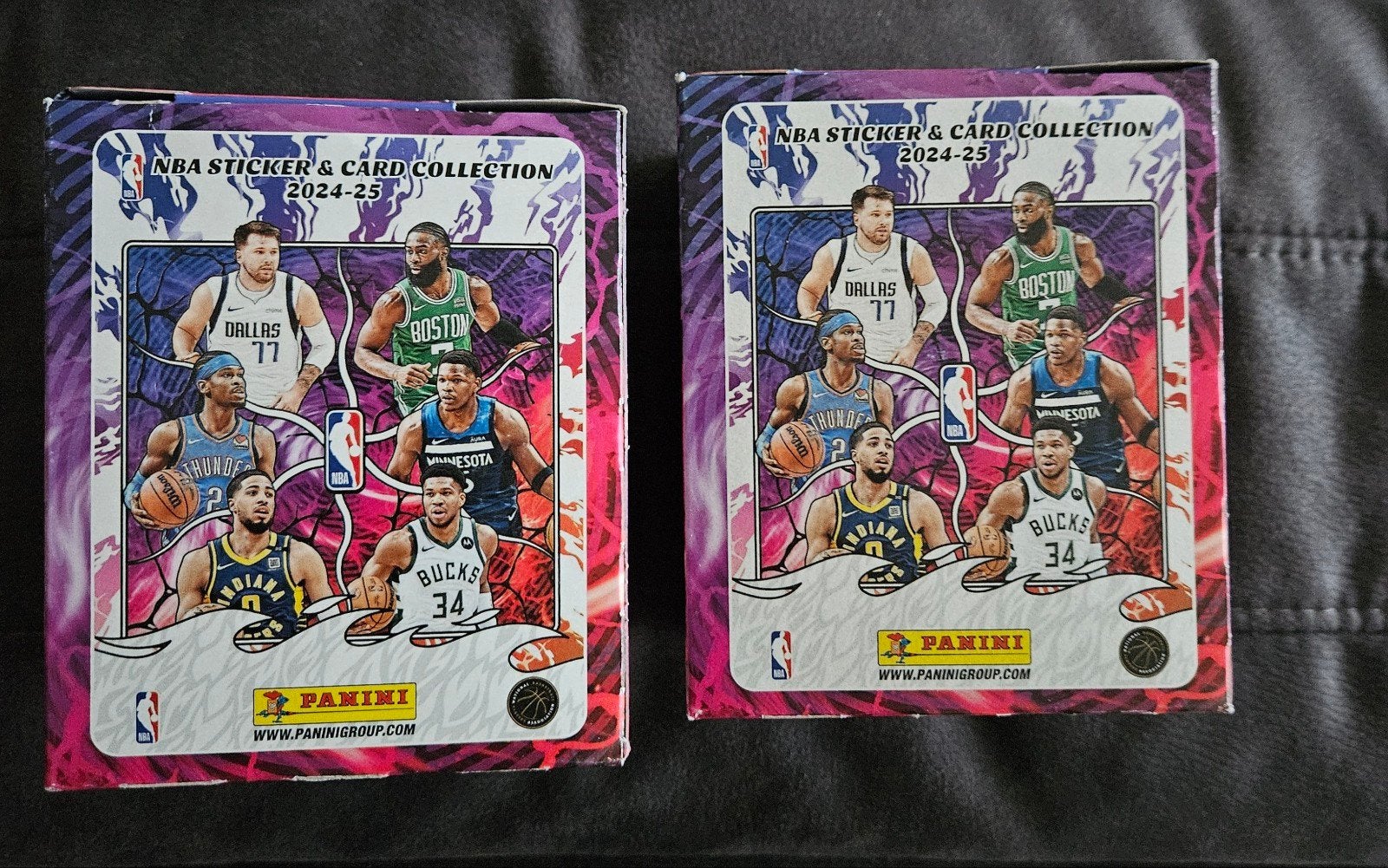 2 nouvelles boîtes d'autocollants et de cartes NBA 2024 2025, Sports & Fitness, Enlèvement ou Envoi, Neuf, Autres types