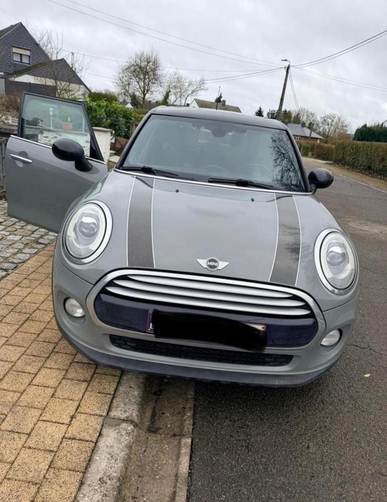 MINI Cooper Diesel 1.5 Euro 6 - WEG WEGENS BEDRIJFSWAGEN, Auto's, Mini, 5 deurs, Particulier, Cooper, Te koop
