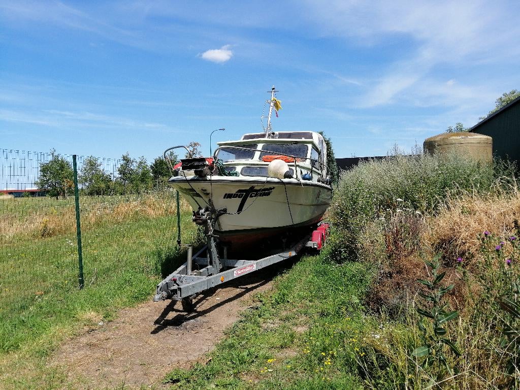 bateau avec remorque, Ophalen, Gebruikt, Binnenboordmotor, Diesel