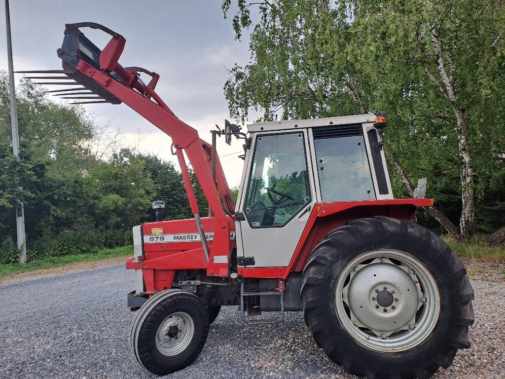 Massey ferguson 675, Articles professionnels, Agriculture | Tracteurs, Enlèvement, Massey Ferguson