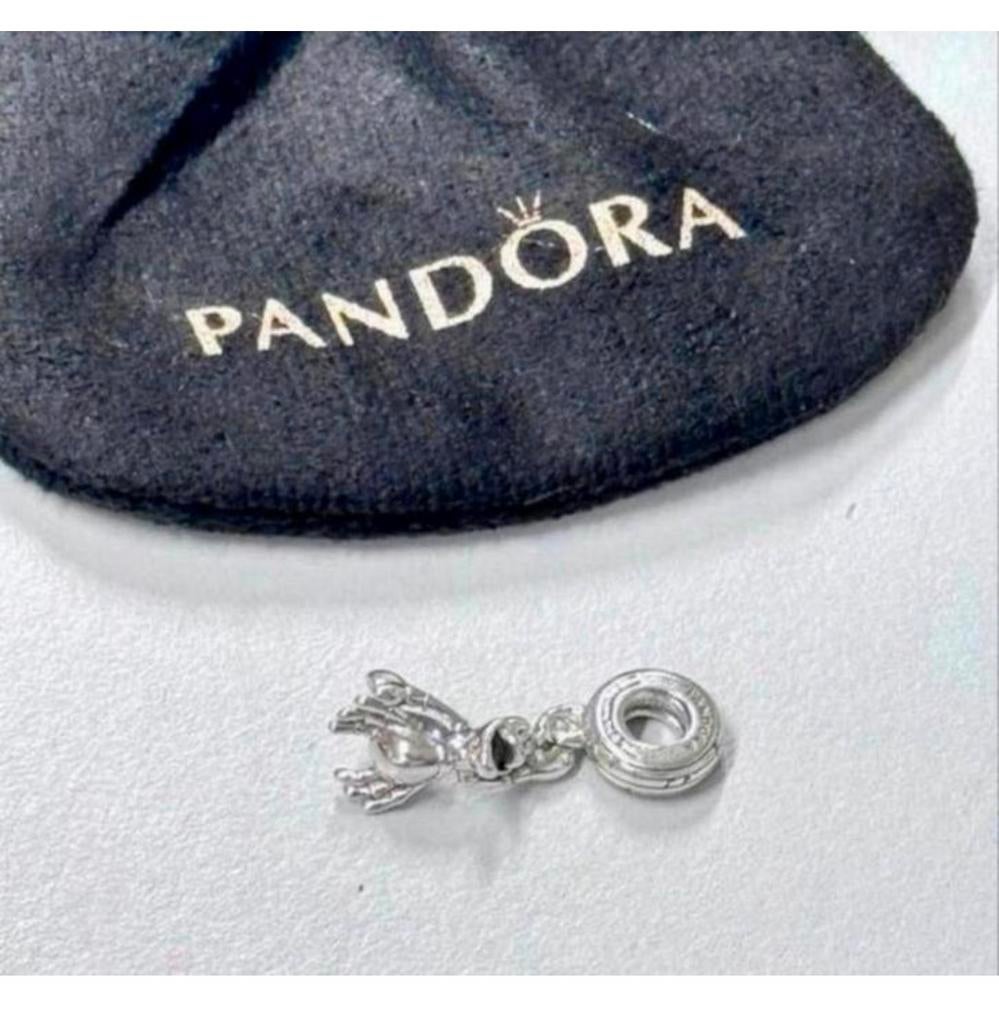 Pandora Disney De kleine zeemeermin Sebastiaan zilver hanger, Pandora, Nieuw, Ophalen of Verzenden, 1 bedel