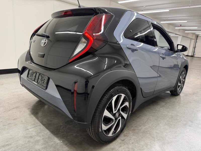 Toyota Aygo pulse, https://public.car-pass.be/vhr/90f5f1c1-6c90-4d1c-8472-6573cc01e4bc, 72 pk, Handgeschakeld, 5 deurs