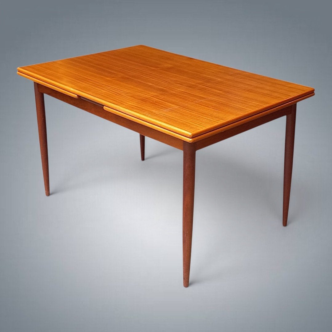 Vintage uitschuifbare eettafel in Scandinavische stijl uit d, Antiek en Kunst, Ophalen