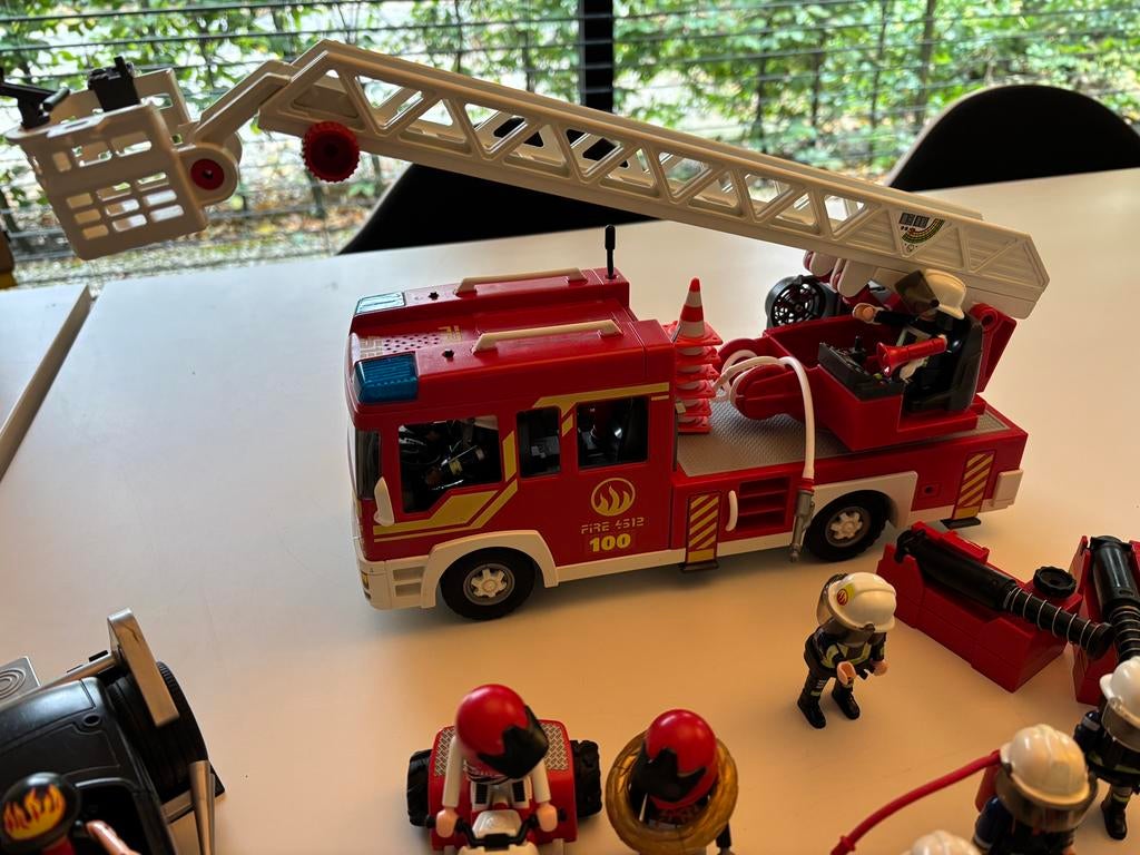 Playmobil Brandweerwagen en extra ventjes auto en quads ect., Ophalen, Gebruikt