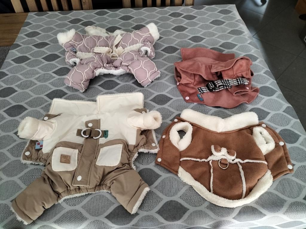 Honden kledij kleine hond XS, Ophalen, Zo goed als nieuw