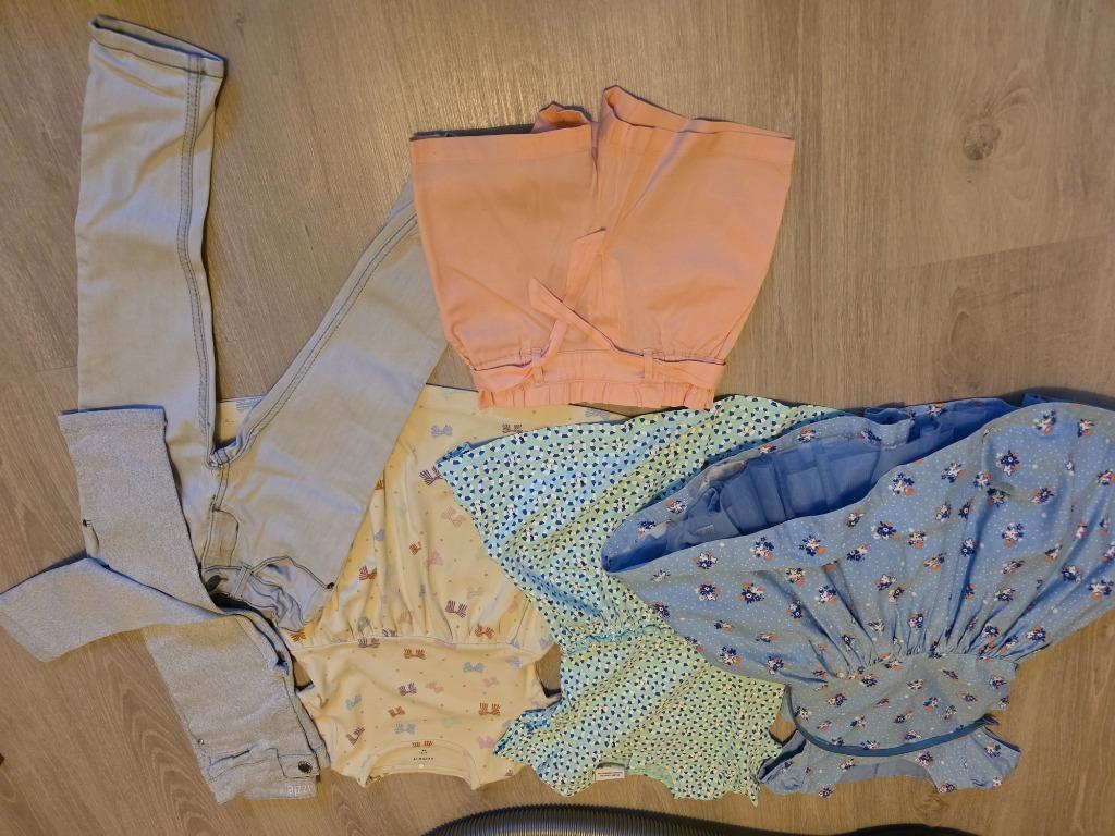 Meisjeskledij maat 98, Kinderen en Baby's, Ophalen, Zo goed als nieuw, Meisje, Broek