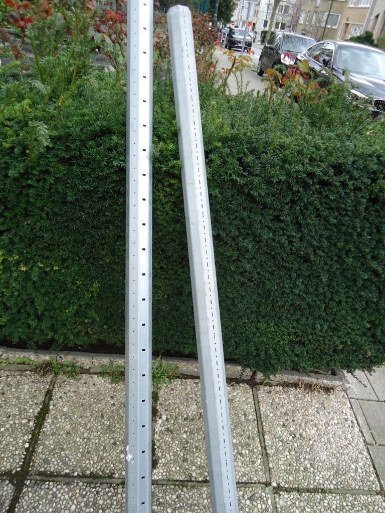 Deux tube octogonal, diamètre 60 mm en très bon état., Enlèvement ou Envoi, Comme neuf