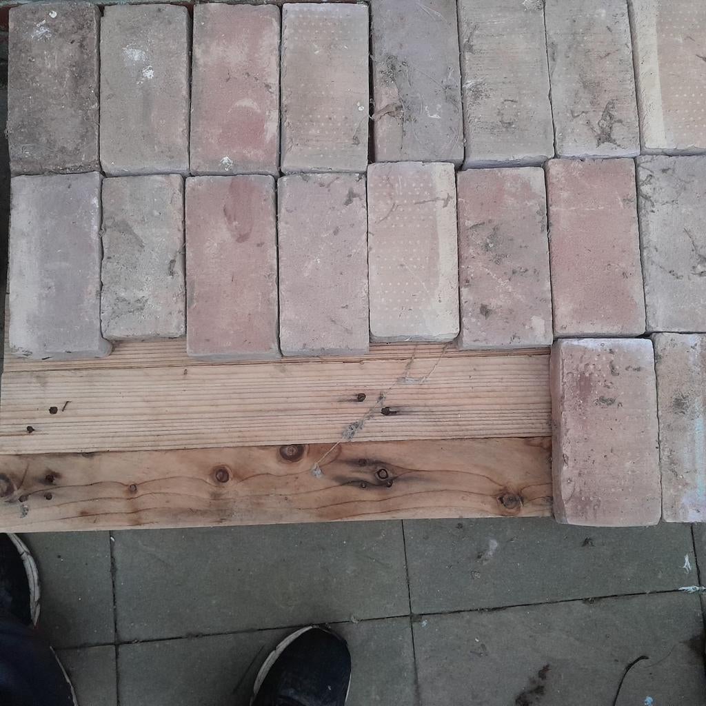 Facadestenen ..lichtroze.. 3500 stuks ongeveer, Doe-het-zelf en Bouw, Ophalen, Zo goed als nieuw