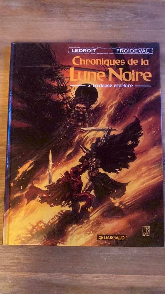 Chroniques de la lune noire 5, Livres, Envoi, Comme neuf