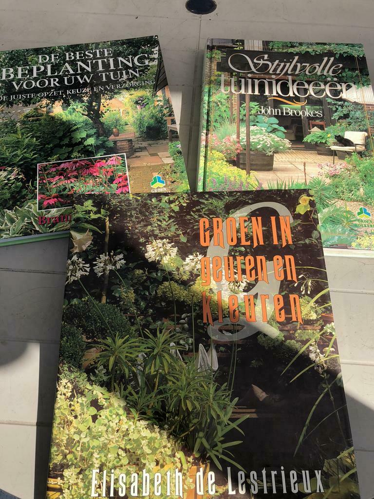 3 tuinboeken, 2€’t stuk, Enlèvement ou Envoi, Comme neuf