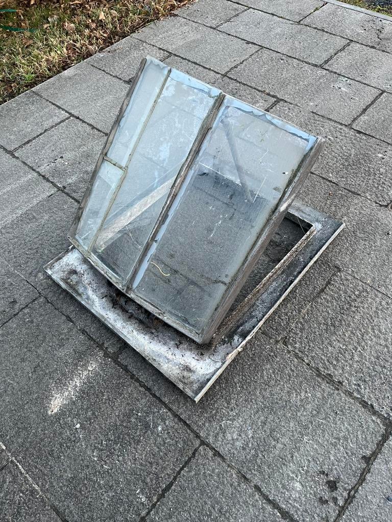 Tabatiere vintage, Enlèvement