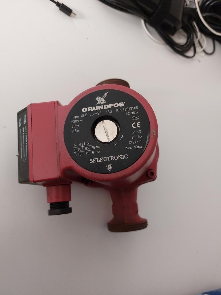GRUNDFOS Pomp, Doe-het-zelf en Bouw, Ophalen of Verzenden