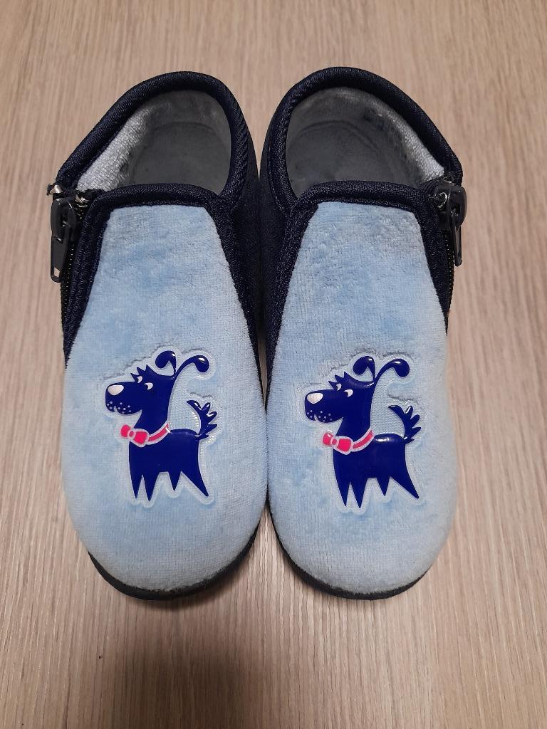 Licht blauwe pantoffels 25, Jongen of Meisje, Overige typen, Nieuw, Ophalen of Verzenden
