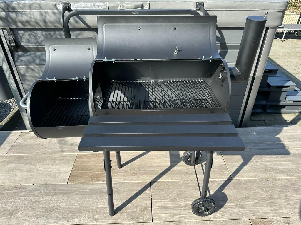BBQ Smoker - Nieuw, maar weg wegens dubbel gebruik, Ophalen of Verzenden, Nieuw