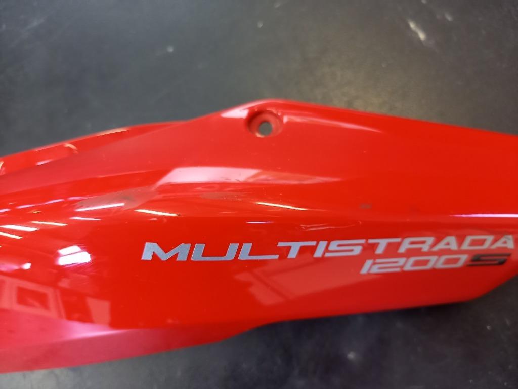 HOUSSE DROITE ROUGE DUCATI MULTISTRADA 1200S 2010-2012, Motos, Enlèvement ou Envoi
