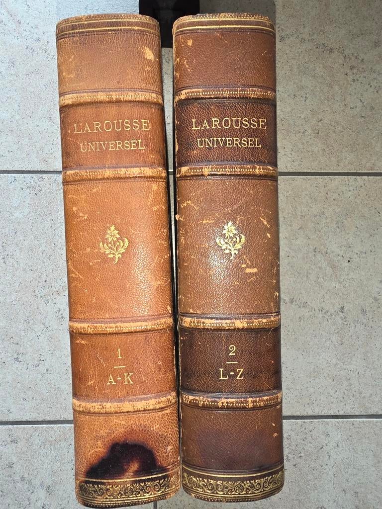 Larousse universel 1 en 2, Antiek en Kunst, Ophalen of Verzenden