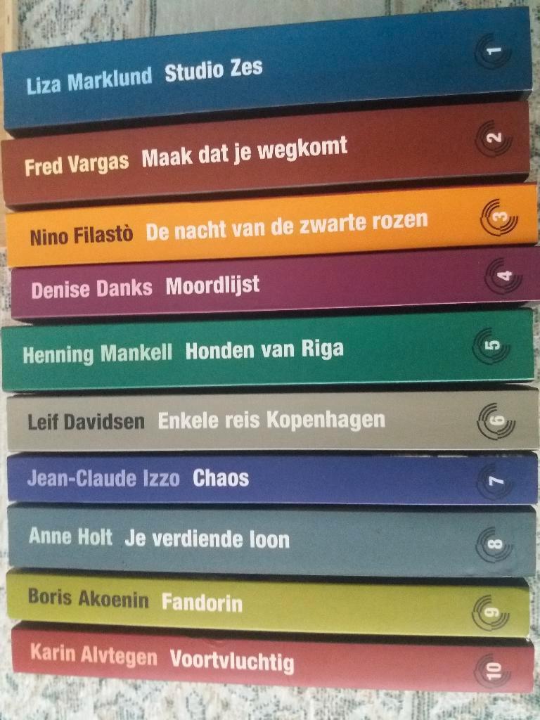 10 spannende pockets van topauteurs uit verschillende landen, Ophalen, Wereld overig, Nieuw, Meerdere auteurs
