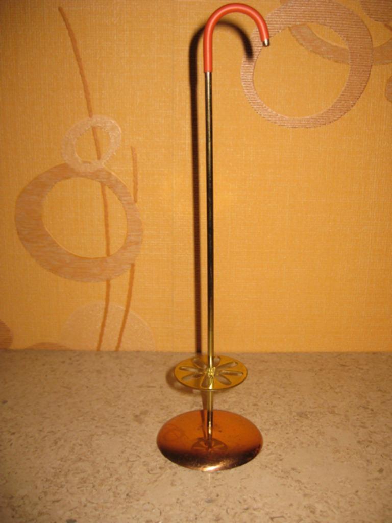 Koperen staander in paraplu vorm voor servieten hoogte 23 cm, Antiek en Kunst, Antiek | Brons en Koper, Ophalen of Verzenden