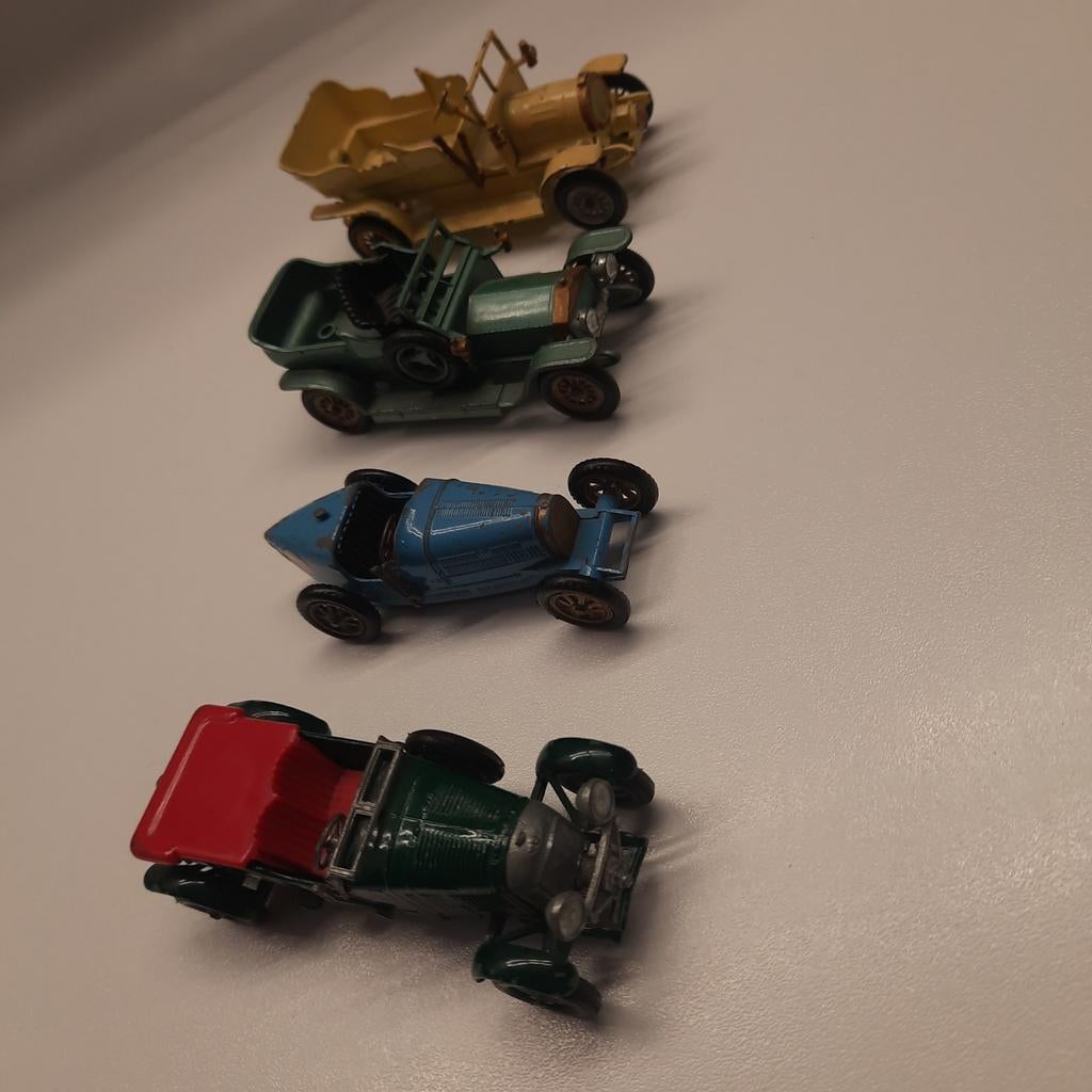 MATCHBOX set 4 MODELS OF YESTERYEAR gebruikt., Hobby en Vrije tijd, Ophalen, Gebruikt, Auto, Matchbox