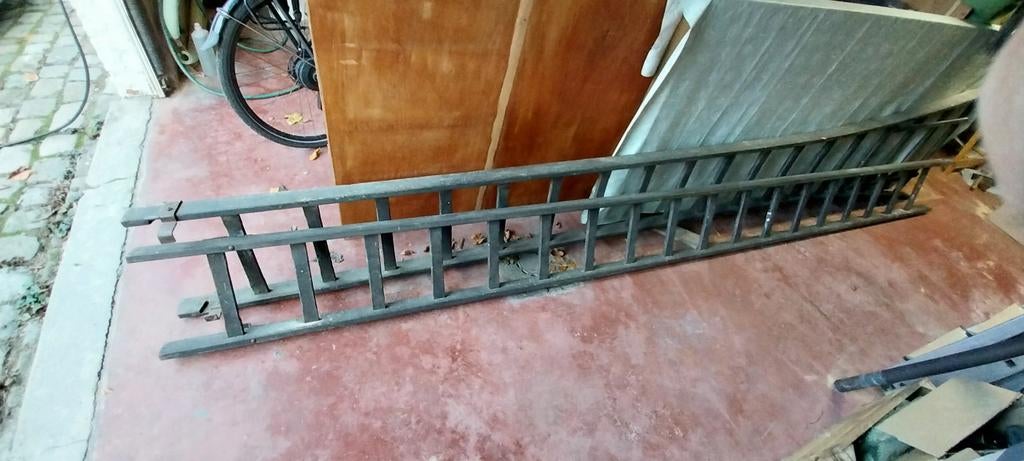 Ladder 9 meter, hout, Doe-het-zelf en Bouw, Ladders en Trappen, Ophalen, Gebruikt, Ladder, Opvouwbaar of Inschuifbaar