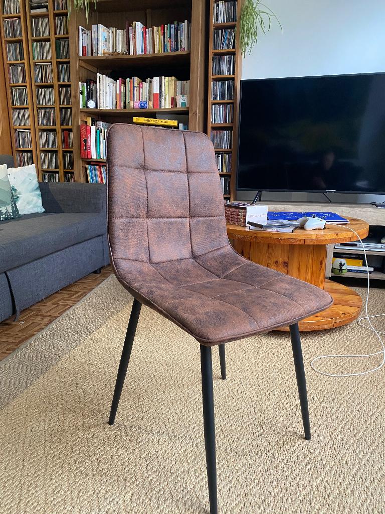 Chaises bon état Ikea, Enlèvement ou Envoi, Comme neuf, Quatre, Synthétique