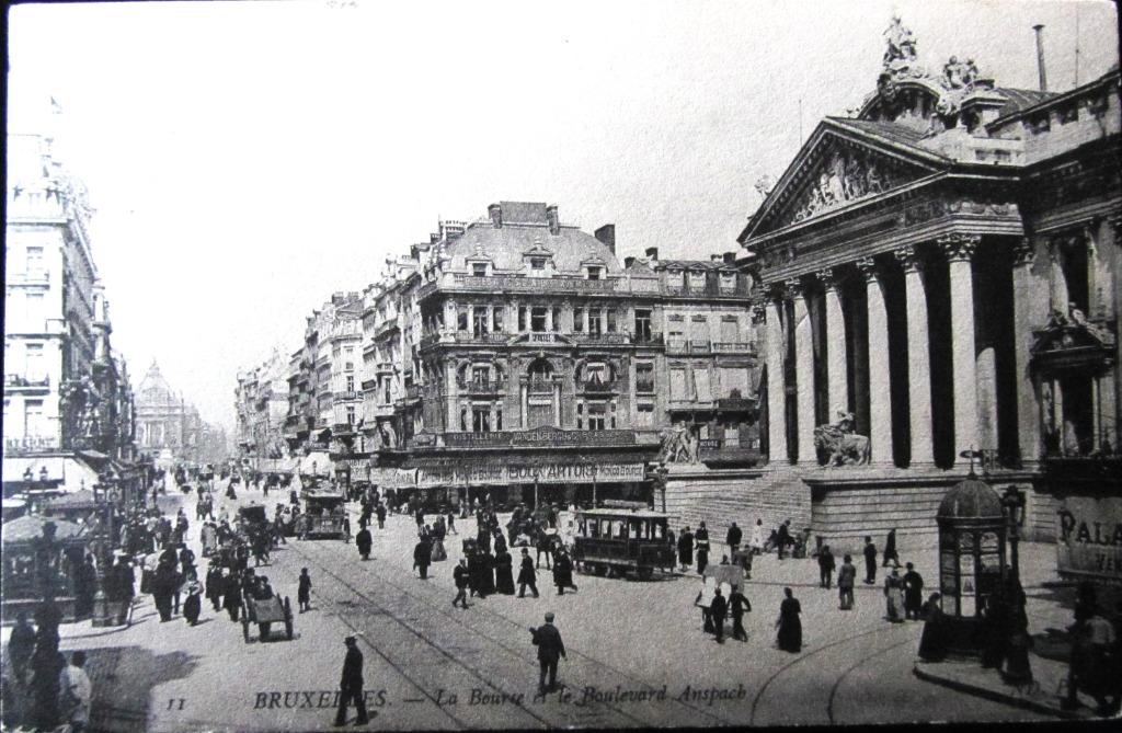 POSTKAARTEN- BRUSSEL, BOULEVARD ANSPACH EN DE BEURS., Verzamelen, Ophalen of Verzenden, Voor 1920, Gelopen, Brussel (Gewest)