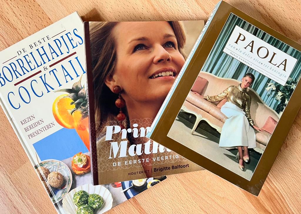 M. Danneels - Paola / prinses Mathilde / cocktails maken, Enlèvement ou Envoi, M. Danneels