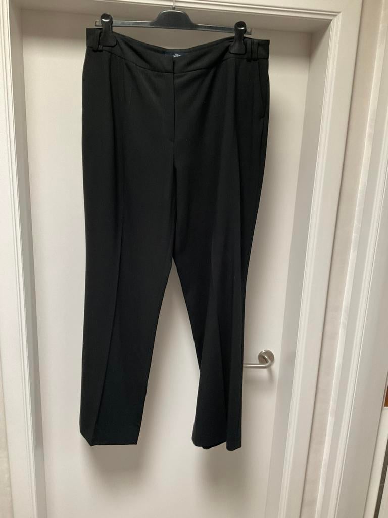 Klassieke zwarte damesbroek maat 46, Enlèvement ou Envoi, Taille 46/48 (XL) ou plus grande
