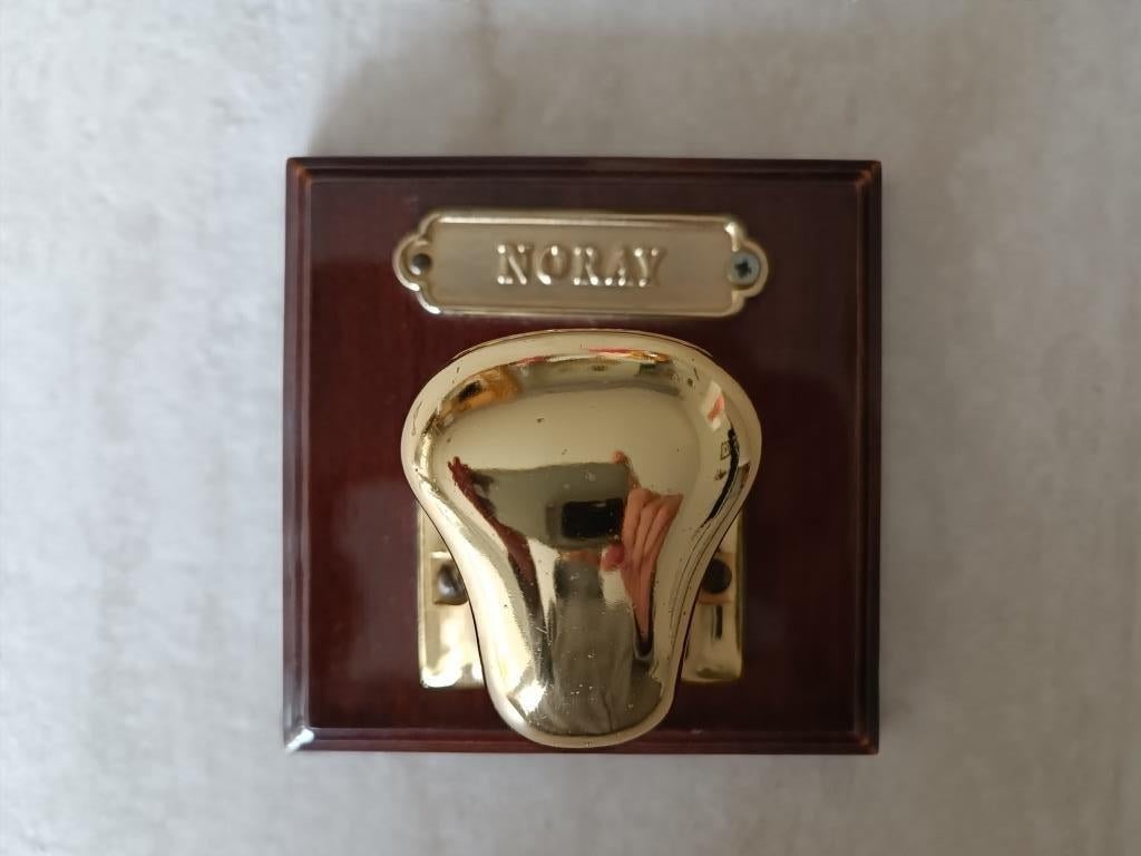 Paperweight - Aanlegboot op houten steun - NORAY, Ophalen, Gebruikt, Overige typen