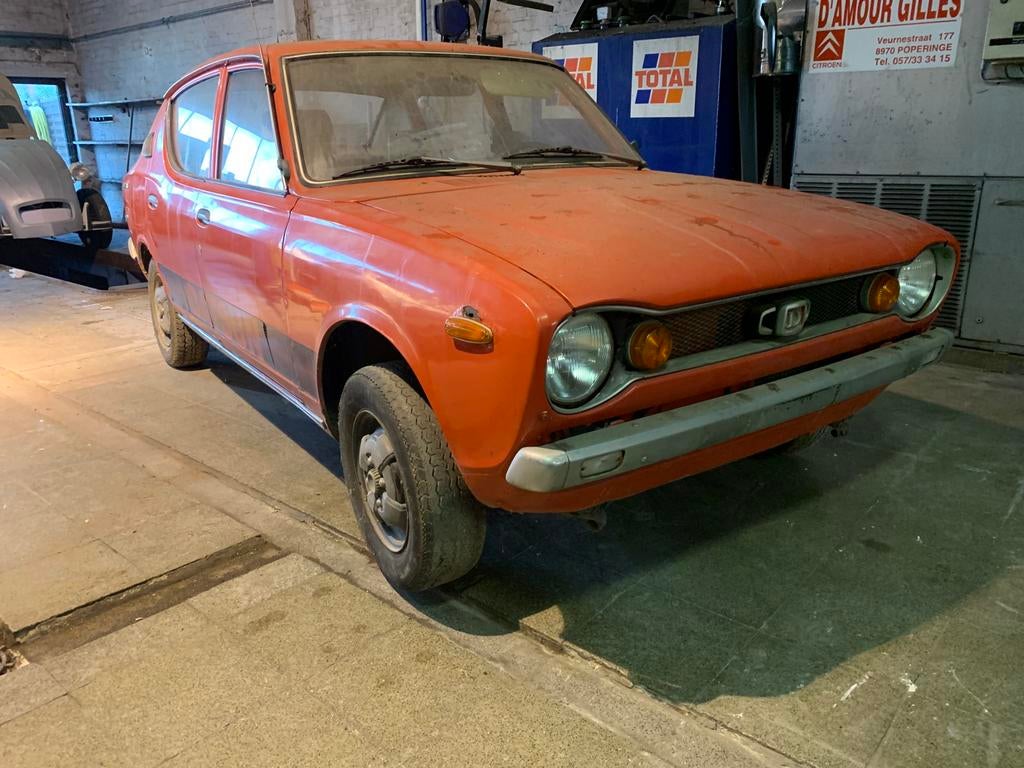 Datsun 100A, Autos, Rouge, Autres marques, Achat, Boîte manuelle