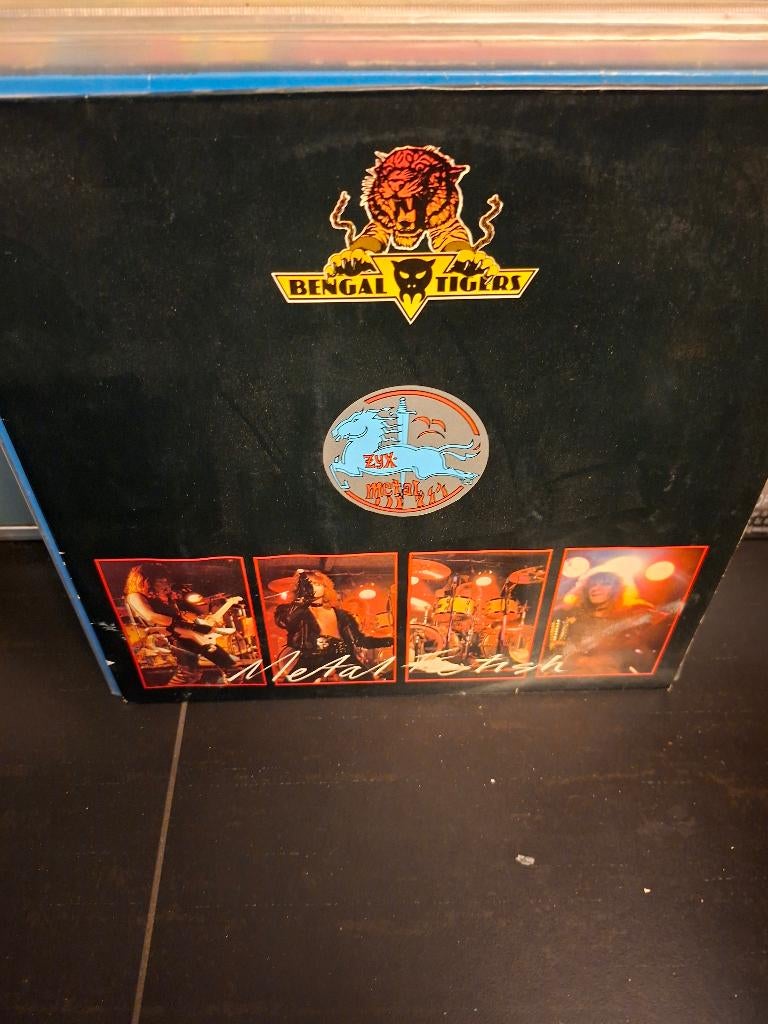 mlp - bengal tigers - metal fetish - bak 3, Enlèvement ou Envoi, Utilisé
