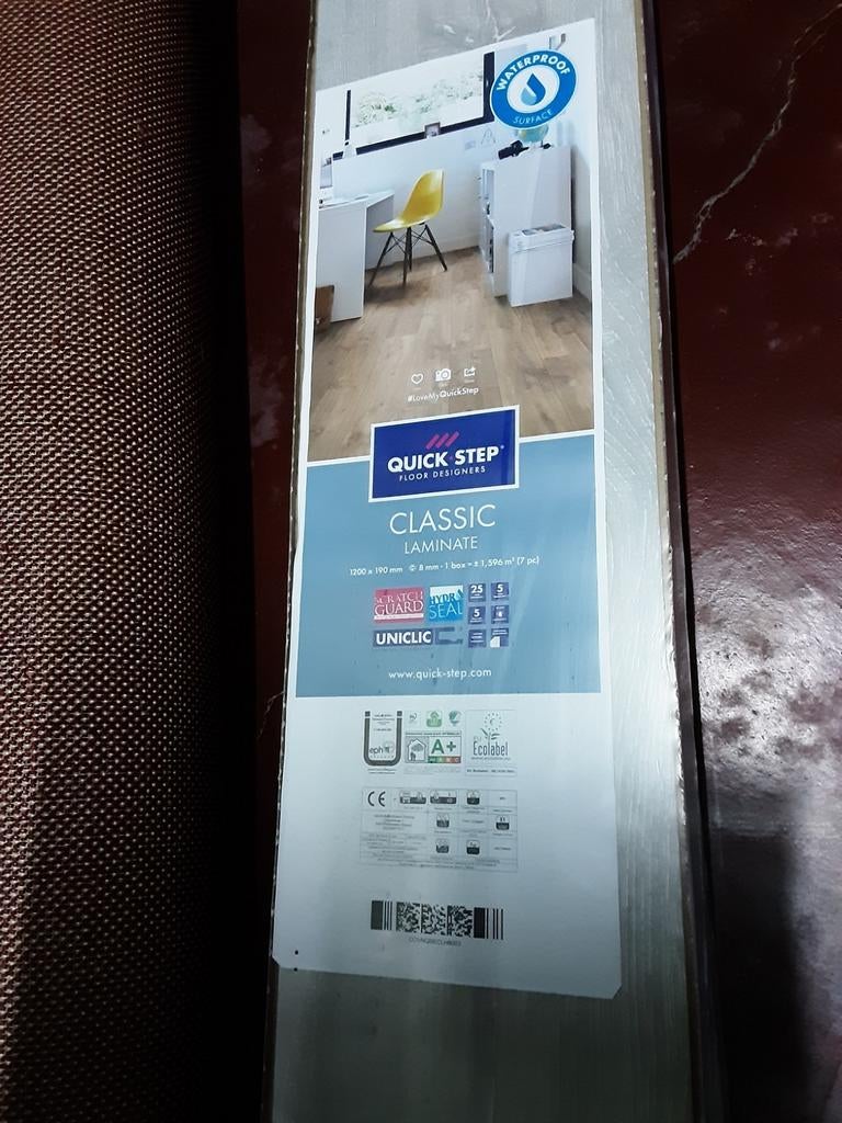 Quickstep Uniclic 1 ongeopend pak, grijze eik, 1.6m2, Doe-het-zelf en Bouw, Ophalen, Nieuw