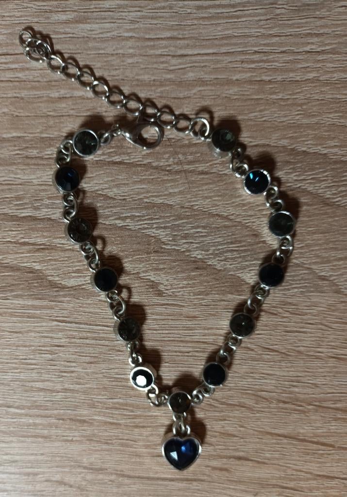 Armband met blauwe steentjes en hartje, Handtassen en Accessoires, Ophalen of Verzenden, Nieuw
