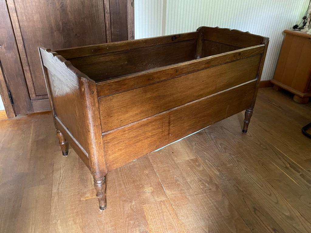 Vieux berceau en chene 104/50/58cm, Antiquités & Art, Enlèvement